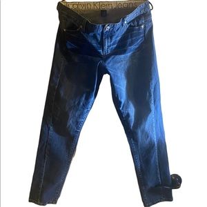 Calvin Klein Women’s size 10/30 jeans.